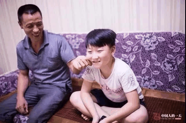 班主任坦言：學(xué)霸非天生，班級(jí)前10的孩子，90%都來(lái)自這4種家庭！