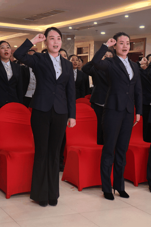 學(xué)習(xí)業(yè)務(wù)技能，再上新臺(tái)階！
