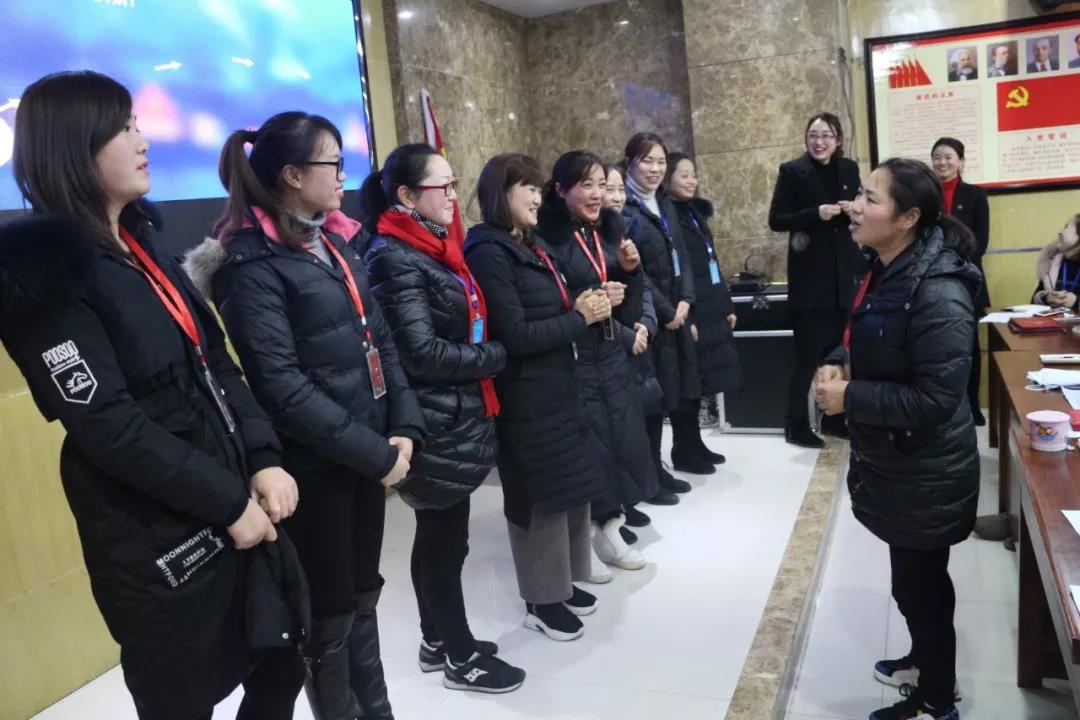 2019年，我們還在做房產(chǎn)中介，買房、賣房請放心找我們！